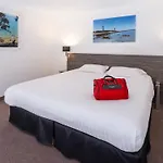Golden Tulip And Hotel