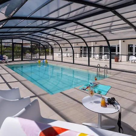 Golden Tulip And 4* La Baule-Escoublac