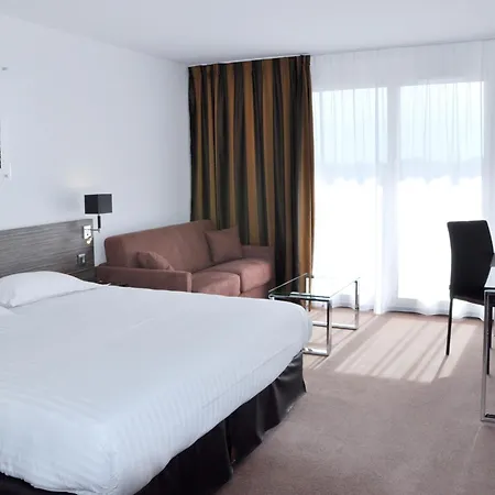 Golden Tulip Ξενοδοχείο 4*
