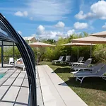Hotel Golden Tulip And