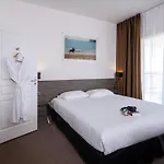 Hotel Golden Tulip Et Résidence 4*