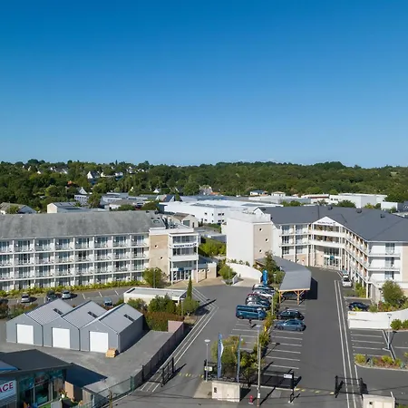 Hotel Golden Tulip And