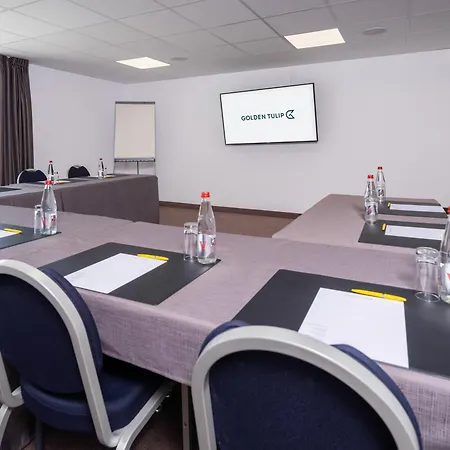 Hotel Golden Tulip And 4*