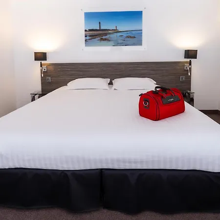Hotel Golden Tulip And