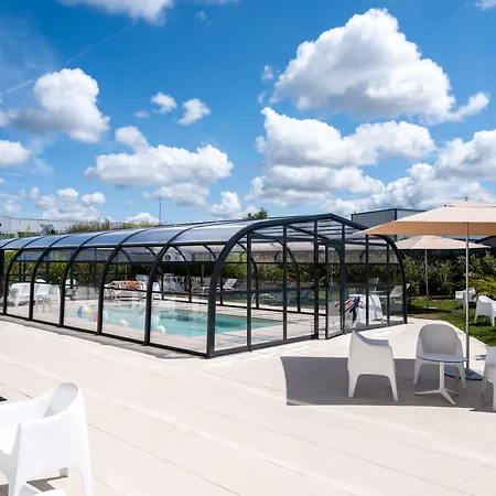 Golden Tulip And Hotel 4*