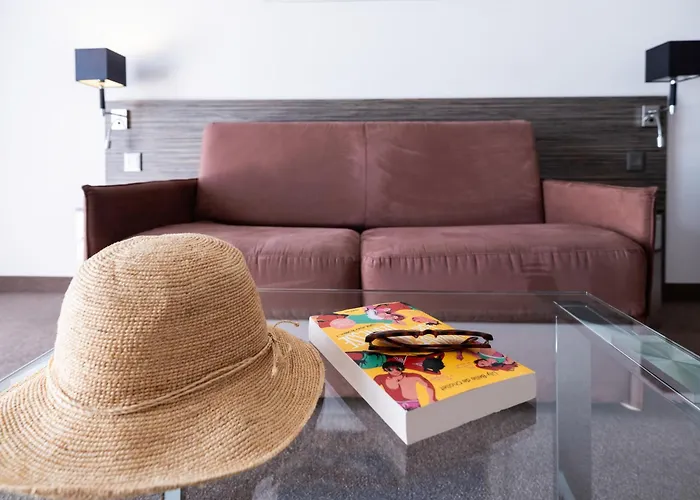 Golden Tulip And Hotel