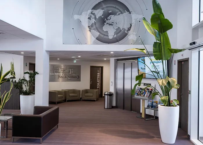 Golden Tulip And Hotel 4*