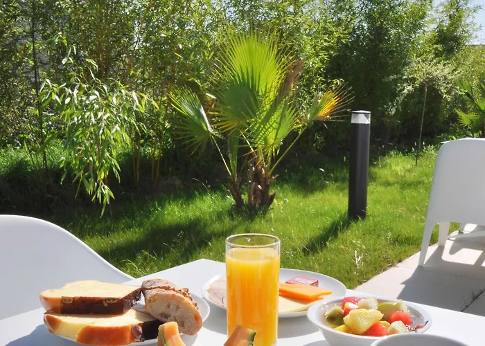 Golden Tulip And 4* La Baule-Escoublac