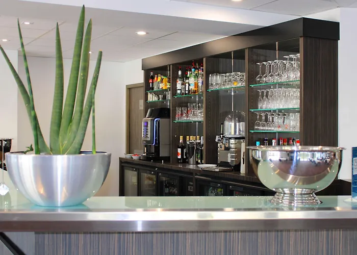 Golden Tulip And Hotel