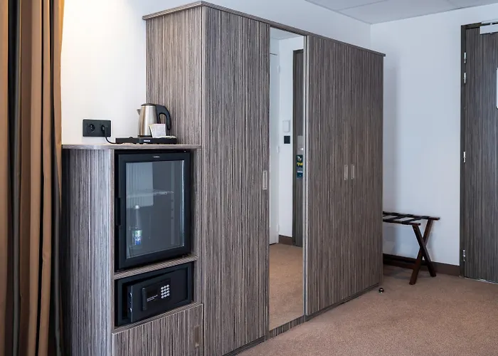 Golden Tulip And Hotel La Baule-Escoublac